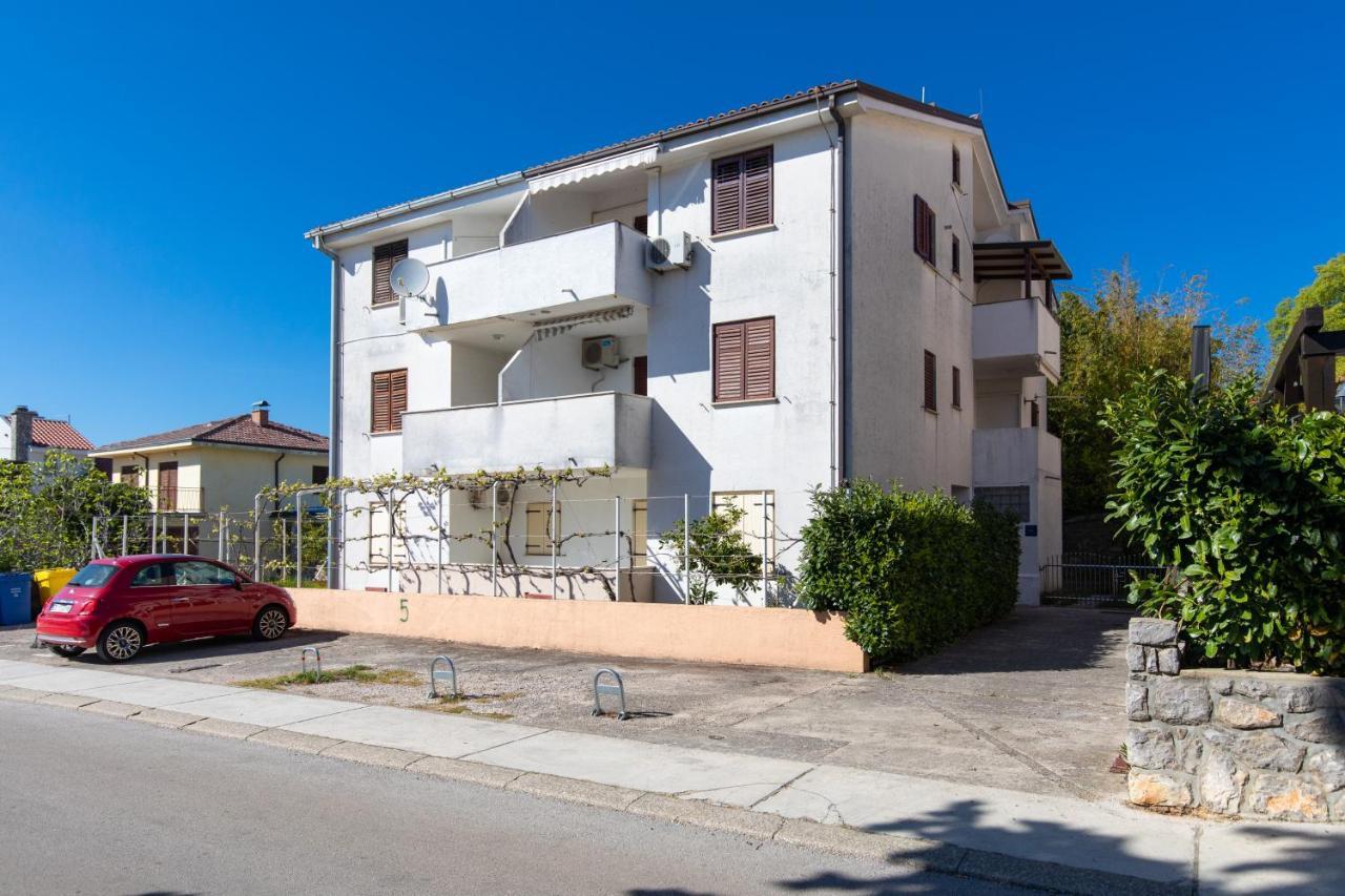 Apartment Bozena Krk Krk Town Exterior foto