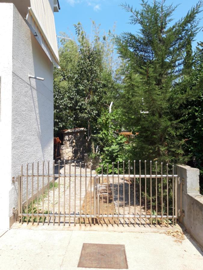 Apartment Bozena Krk Krk Town Exterior foto